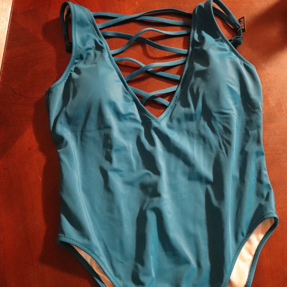 Turquoise swimsuit Pink